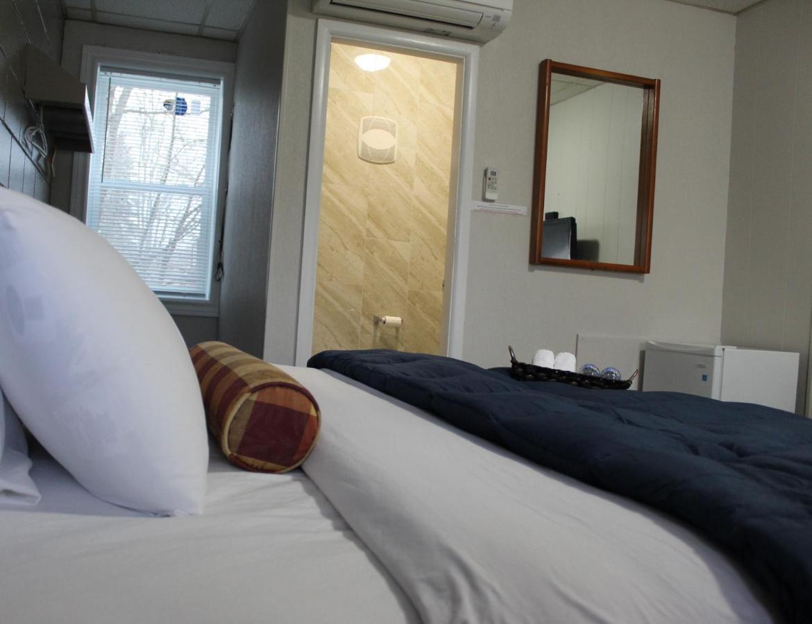 פארי סאונד Sunrise Inn מראה חיצוני תמונה