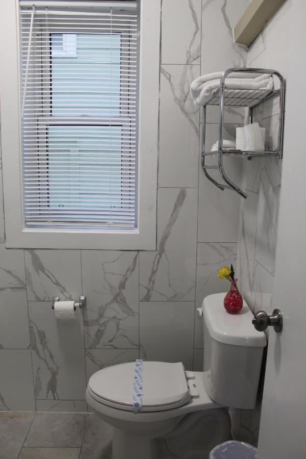 פארי סאונד Sunrise Inn מראה חיצוני תמונה